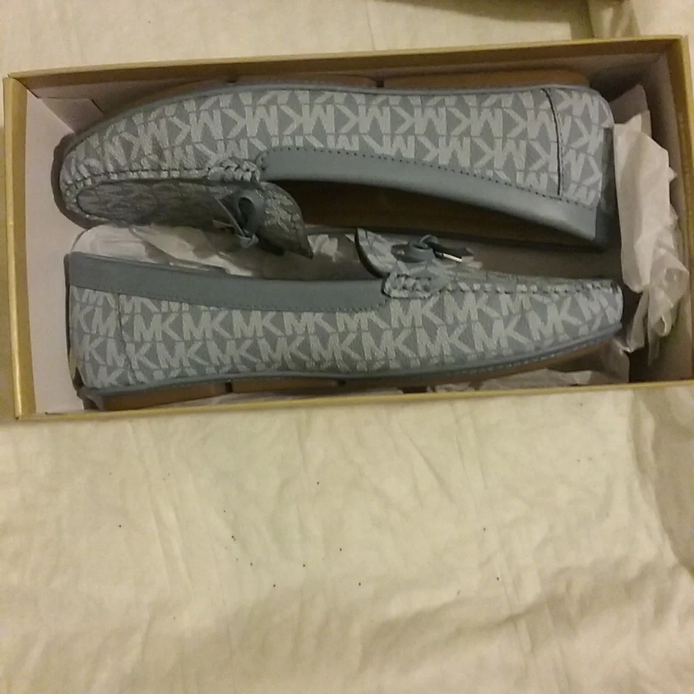 Michael Kors NIB Moccasin 7 Lt. Blue - Picture 5 of 6